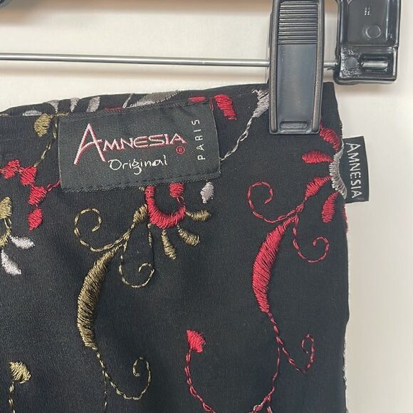 Embroidered Black Vintage Late 90’s Pants - Picture 5 of 6